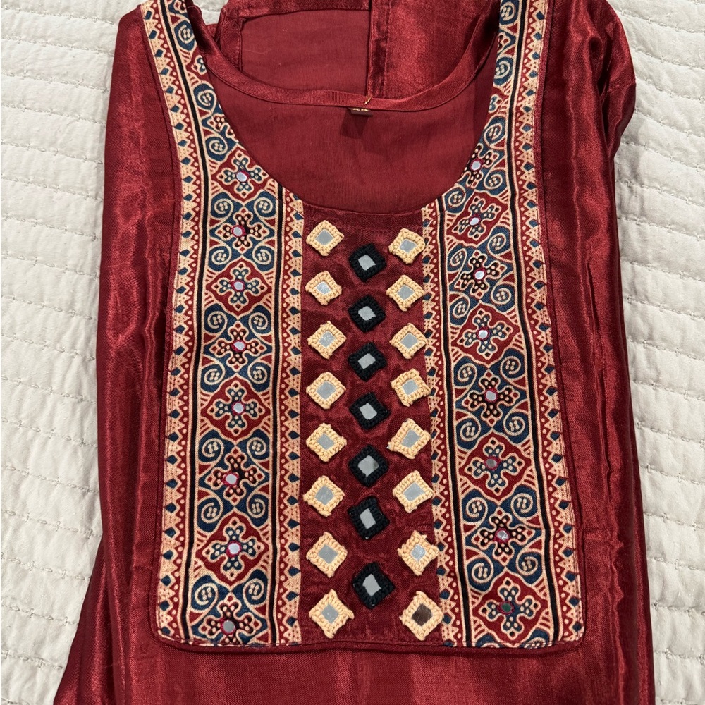 Embroidered Tunic Top